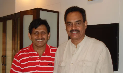 Dr Manoj Khanna with Dilip Vengsarkar Dr Manoj Khanna with Dilip Vengsarkar